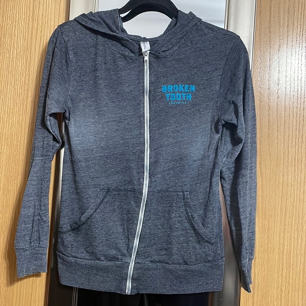 Broken Tooth Brewing Alaska size XS grey zip up hooded sweatshirt teal writing